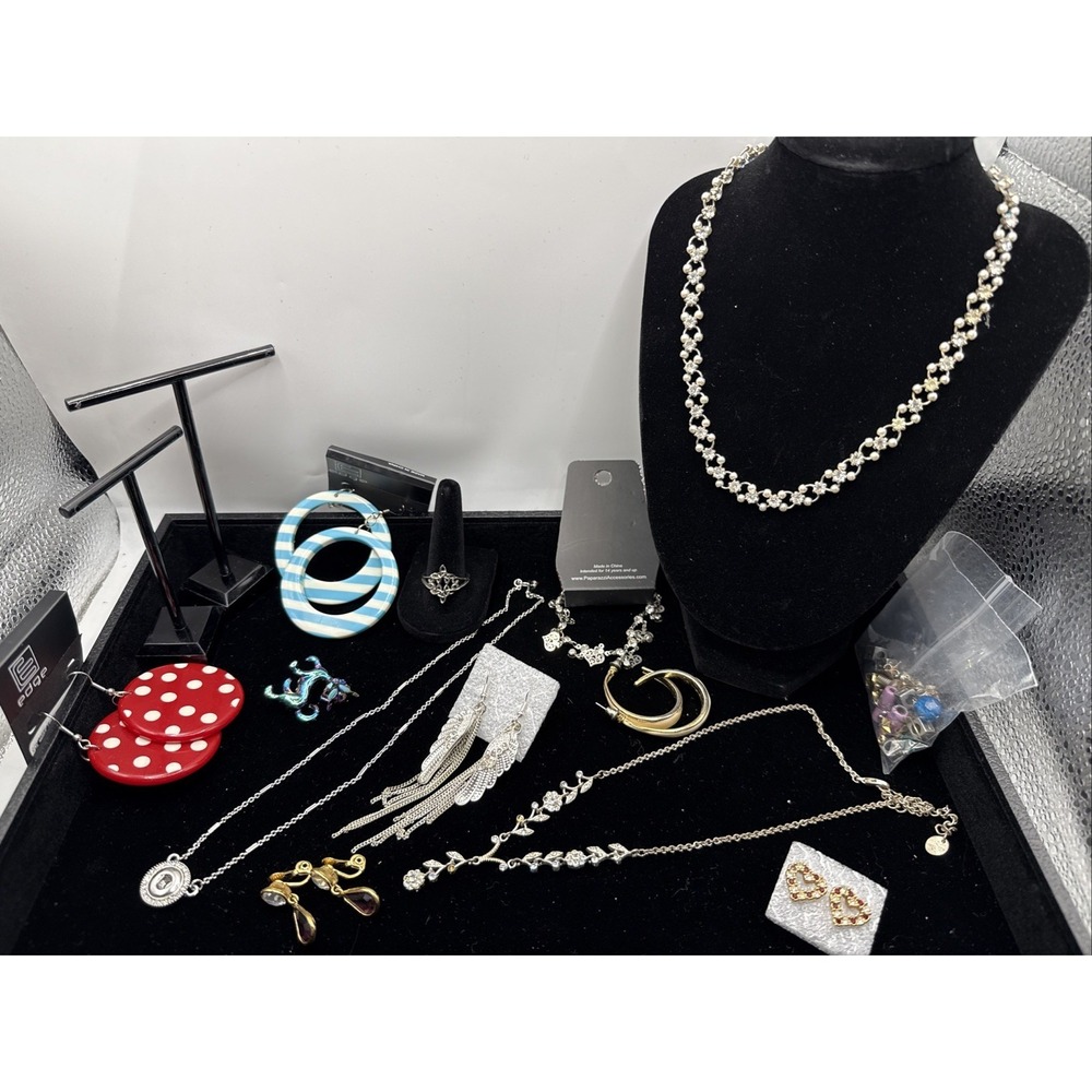 Vintage Lot of 11+ Necklaces, Earrings, Brooches